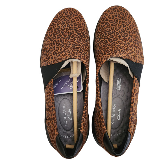 Clarks Women's Kayleigh Step Loafer, Dark Tan Cheetah Print Suede, 6 Wide - Picture 5 of 7